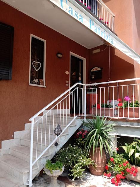 Casapatrizia B&B ซีร์มิโอเน ภายนอก รูปภาพ