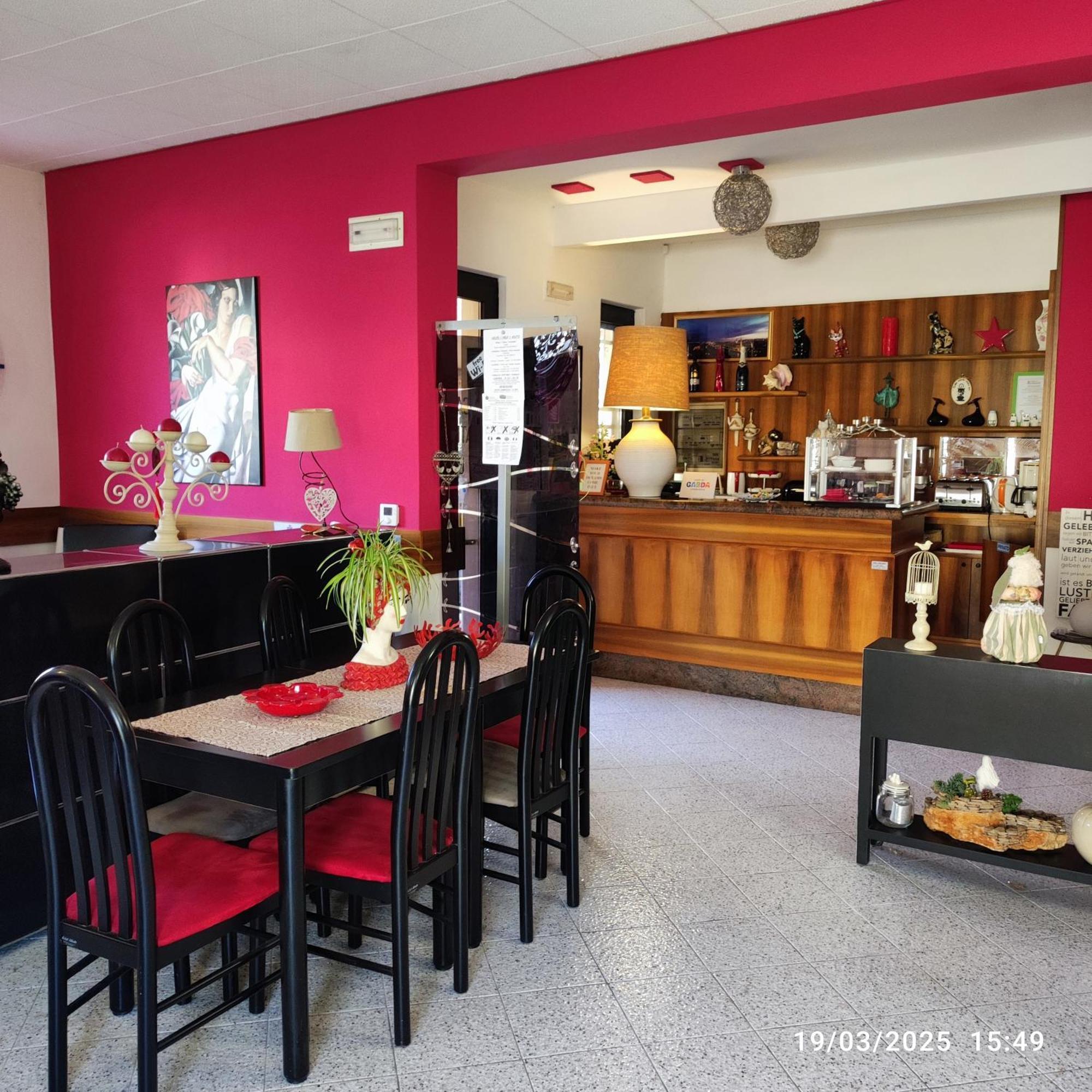 Casapatrizia B&B ซีร์มิโอเน ภายนอก รูปภาพ