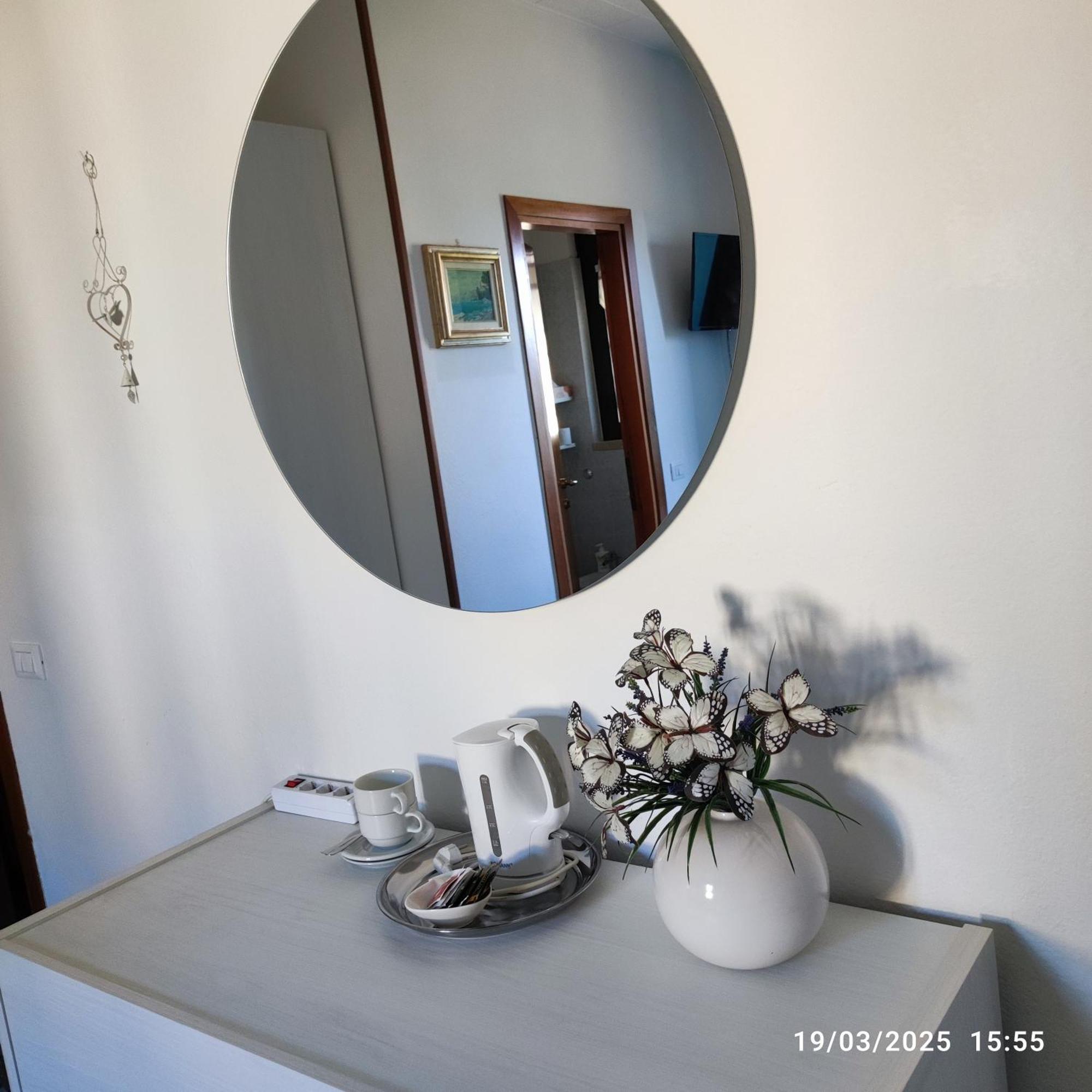 Casapatrizia B&B ซีร์มิโอเน ภายนอก รูปภาพ