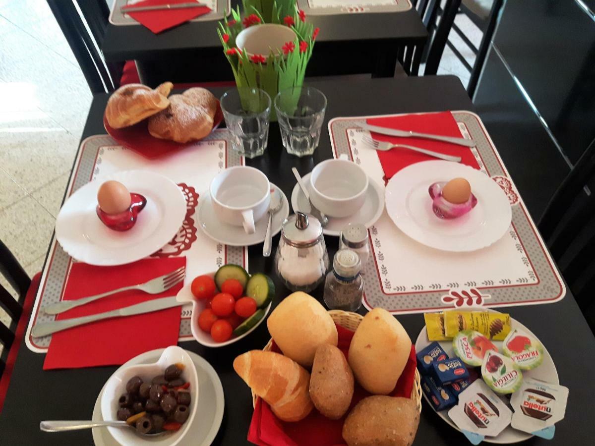 Casapatrizia B&B ซีร์มิโอเน ภายนอก รูปภาพ